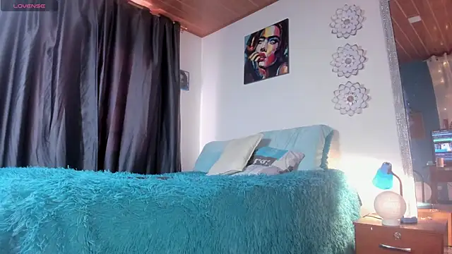 Snapshot of Valerysensitive chatting on October 12, 2025, 9:36 pm Valerysensitive online show from October 12, 2025, 9:36 pm