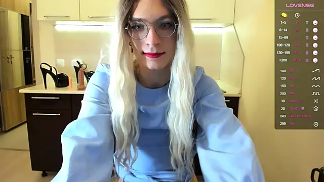 Snapshot of Jimmy_Bearn chatting on February 19, 2025, 10:34 am Jimmy Bearn online show from February 19, 2025, 10:34 am