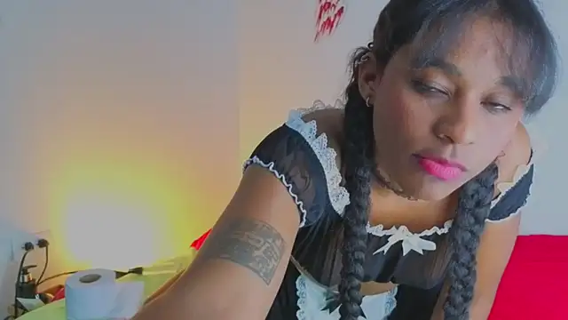 Snapshot of ChannelCox1 chatting on November 5, 2025, 7:41 am ChannelCox1 online show from November 5, 2025, 7:41 am