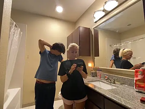 girlfriendmissy online show from March 16, 2025, 11:25 pm