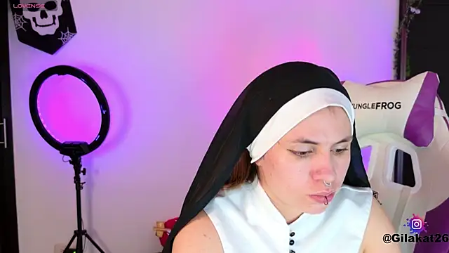 Snapshot of GilaKat chatting on October 28, 2025, 3:43 am GilaKat online show from October 28, 2025, 3:43 am