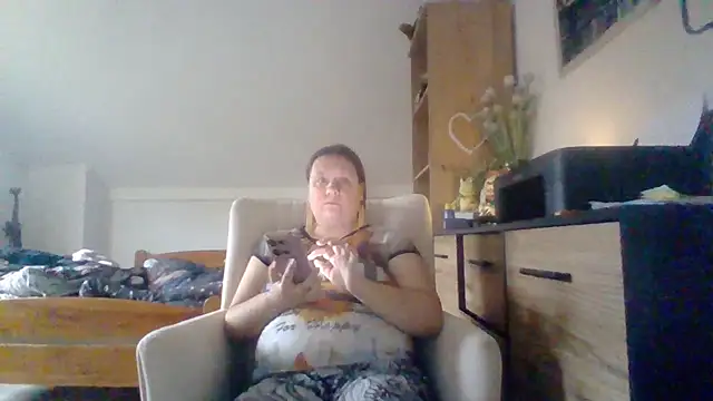 Snapshot of ReifeVenna chatting on September 28, 2025, 3:06 pm ReifeVenna online show from September 28, 2025, 3:06 pm