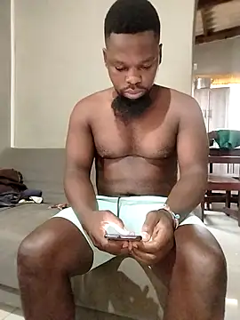 Snapshot of Chocolate_factory_man chatting on May 13, 2026, 6:11 am Chocolate factory man online show from May 13, 2026, 6:11 am