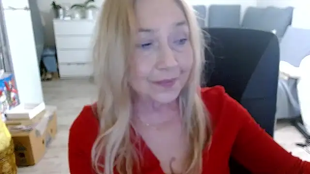 Snapshot of sofia_xkiss chatting on December 31, 2024, 11:09 am sofia xkiss online show from December 31, 2024, 11:09 am