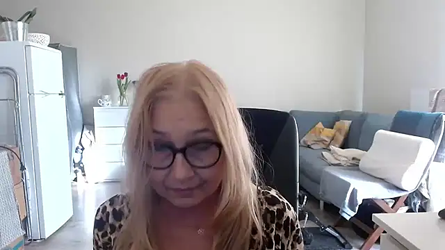 Snapshot of sofia_xkiss chatting on March 10, 2025, 2:48 pm sofia xkiss online show from March 10, 2025, 2:48 pm