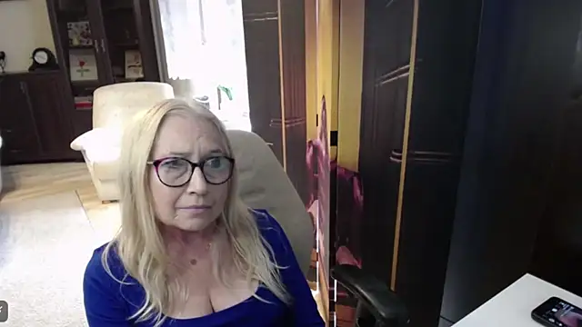 Snapshot of sofia_xkiss chatting on July 6, 2026, 1:52 pm sofia xkiss online show from July 6, 2026, 1:52 pm