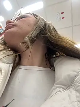 justmila online show from February 23, 2025, 1:53 pm