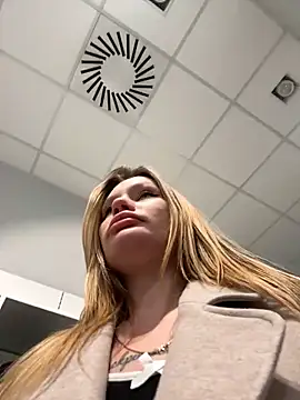 justmila online show from November 22, 2025, 12:37 pm