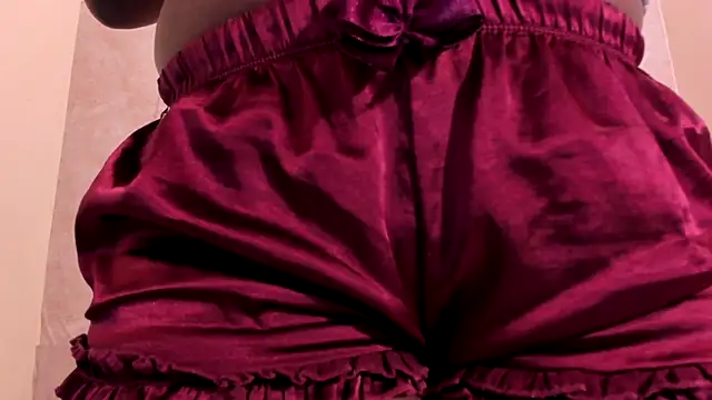 Snapshot of NicolVilla chatting on February 14, 2025, 1:08 pm NicolVilla online show from February 14, 2025, 1:08 pm