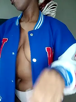 Shria107 online show from February 10, 2025, 4:14 pm