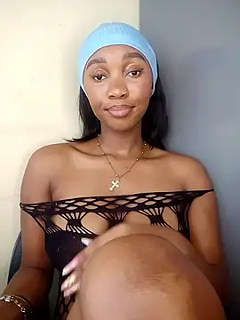 Shria107 online show from October 30, 2025, 11:22 am