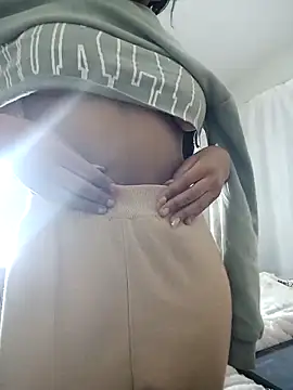 Shria107 online show from March 13, 2026, 3:57 am