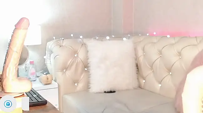 Snapshot of Barbie_Fox chatting on March 10, 2025, 3:56 am Barbie Fox online show from March 10, 2025, 3:56 am