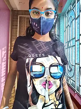 Snapshot of wild_bong_queen chatting on November 10, 2025, 9:30 am wild bong queen online show from November 10, 2025, 9:30 am