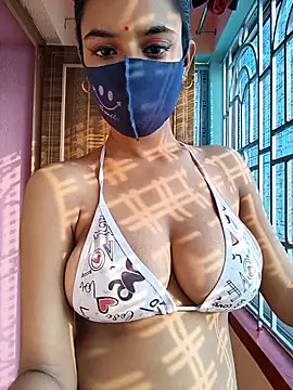 Snapshot of wild_bong_queen chatting on November 30, 2025, 9:35 am wild bong queen online show from November 30, 2025, 9:35 am