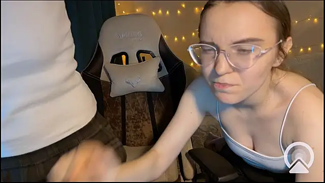 Snapshot of velvetvalkyries chatting on February 28, 2025, 6:20 pm velvetvalkyries online show from February 28, 2025, 6:20 pm