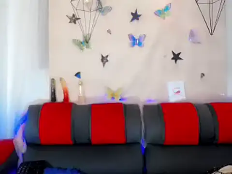 TatiGil online show from February 27, 2025, 7:26 pm