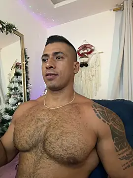 aaroncolombia online show from December 21, 2025, 10:33 am