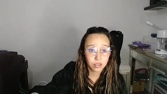 Skarlet Adams28 online show from March 5, 2025, 11:16 pm