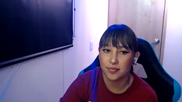 Skarlet Adams28 online show from June 6, 2026, 1:11 am