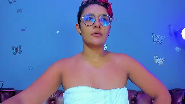 Kaira mosse online show from April 28, 2026, 11:59 am