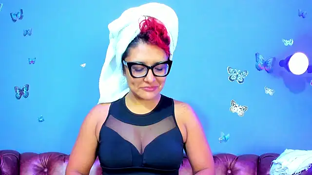Kaira mosse online show from May 22, 2026, 12:00 pm