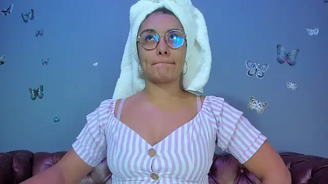Kaira mosse online show from July 14, 2026, 12:00 pm