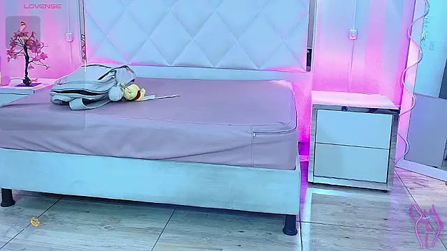 Brendda tay online show from February 11, 2026, 3:22 am