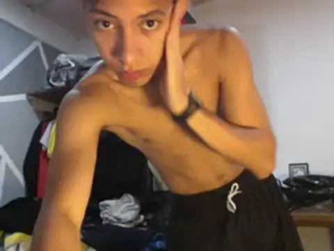 ferchitibellako online show from December 15, 2024, 8:25 pm