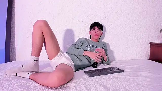 Snapshot of alexandersawyer chatting on December 27, 2024, 8:07 pm alexandersawyer online show from December 27, 2024, 8:07 pm