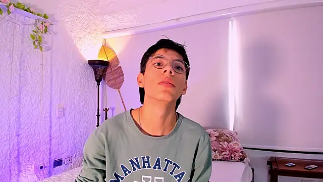 Snapshot of alexandersawyer chatting on January 16, 2025, 12:31 pm alexandersawyer online show from January 16, 2025, 12:31 pm