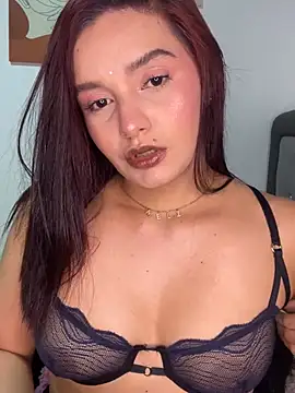 Snapshot of Melanyprada chatting on July 1, 2026, 4:03 am Melanyprada online show from July 1, 2026, 4:03 am