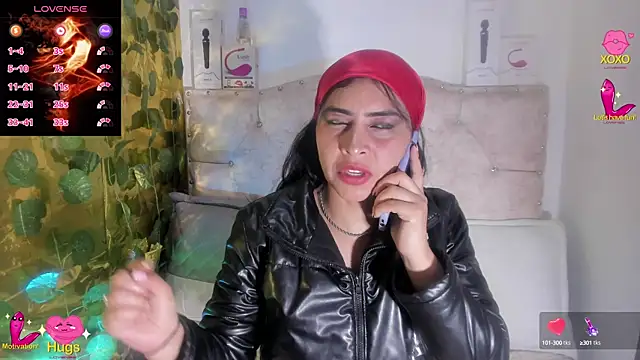 cristalconnorr online show from October 10, 2025, 4:17 pm