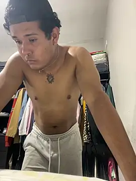 Snapshot of Brencuz chatting on September 22, 2025, 2:57 am Brencuz online show from September 22, 2025, 2:57 am