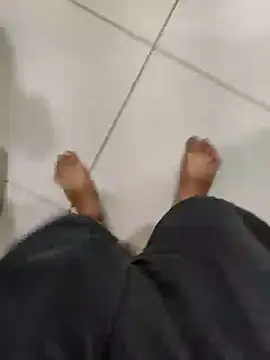 Snapshot of Akhil3290 chatting on December 8, 2024, 4:35 am Akhil3290 online show from December 8, 2024, 4:35 am