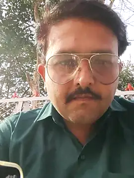 Snapshot of Akhil3290 chatting on February 21, 2025, 1:33 pm Akhil3290 online show from February 21, 2025, 1:33 pm