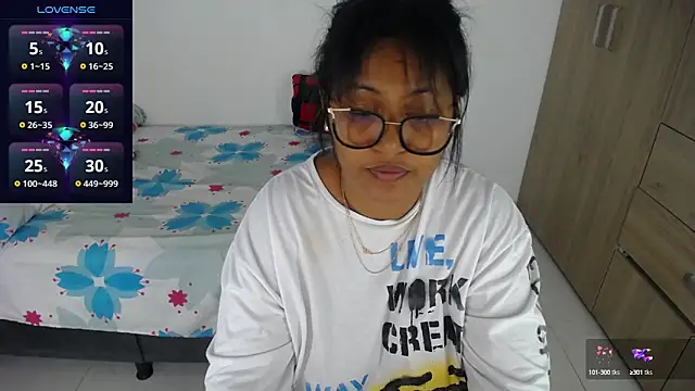 miajoseph  online show from September 29, 2025, 3:55 am