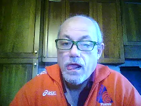 Snapshot of gianbragallini chatting on December 28, 2024, 2:10 pm gianbragallini online show from December 28, 2024, 2:10 pm
