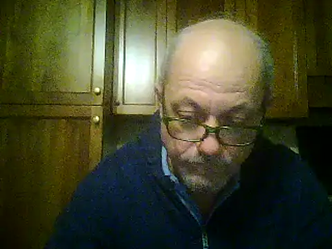 Snapshot of gianbragallini chatting on January 8, 2025, 11:09 pm gianbragallini online show from January 8, 2025, 11:09 pm