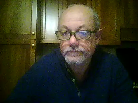 Snapshot of gianbragallini chatting on January 21, 2025, 10:30 pm gianbragallini online show from January 21, 2025, 10:30 pm