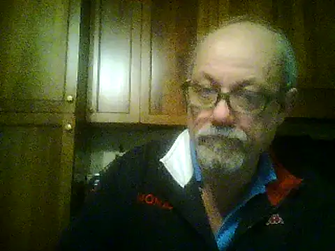 Snapshot of gianbragallini chatting on March 17, 2025, 11:32 pm gianbragallini online show from March 17, 2025, 11:32 pm