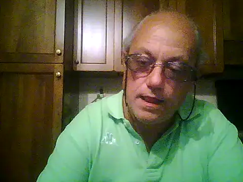 Snapshot of gianbragallini chatting on September 17, 2025, 9:16 pm gianbragallini online show from September 17, 2025, 9:16 pm