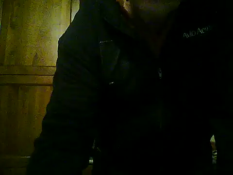 Snapshot of gianbragallini chatting on October 21, 2025, 10:21 pm gianbragallini online show from October 21, 2025, 10:21 pm