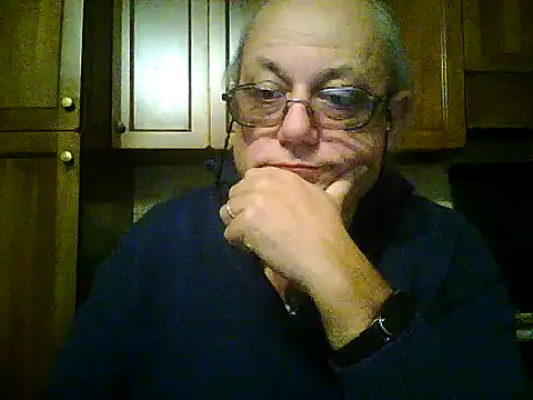 Snapshot of gianbragallini chatting on January 8, 2026, 10:23 pm gianbragallini online show from January 8, 2026, 10:23 pm