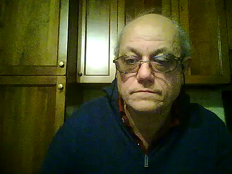 Snapshot of gianbragallini chatting on January 12, 2026, 10:04 pm gianbragallini online show from January 12, 2026, 10:04 pm