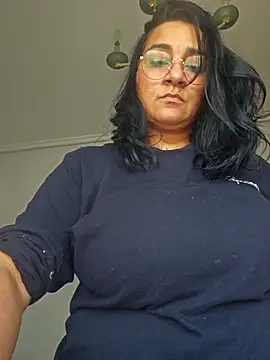 Snapshot of paulinaDiaz1 chatting on May 11, 2026, 1:06 pm paulinaDiaz1 online show from May 11, 2026, 1:06 pm