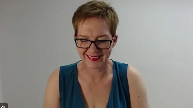 Sofie69Velvet online show from April 28, 2026, 2:11 pm