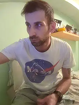 Snapshot of Davlupweed93 chatting on October 25, 2025, 1:40 pm Davlupweed93 online show from October 25, 2025, 1:40 pm