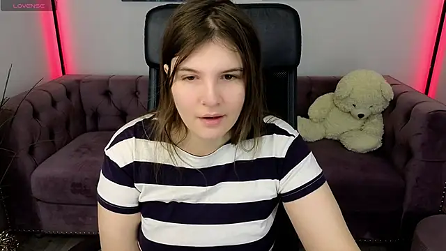 Ruyjin Choi online show from January 14, 2026, 10:32 am