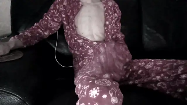 passif520 online show from December 14, 2025, 9:47 am